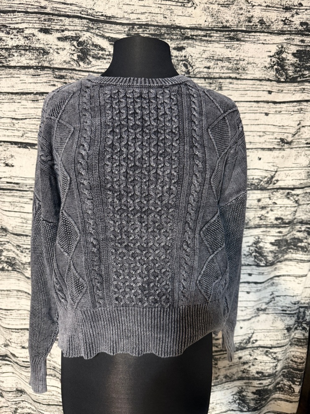 Textured distressed Cable Knit Crewneck Sweater - Gray